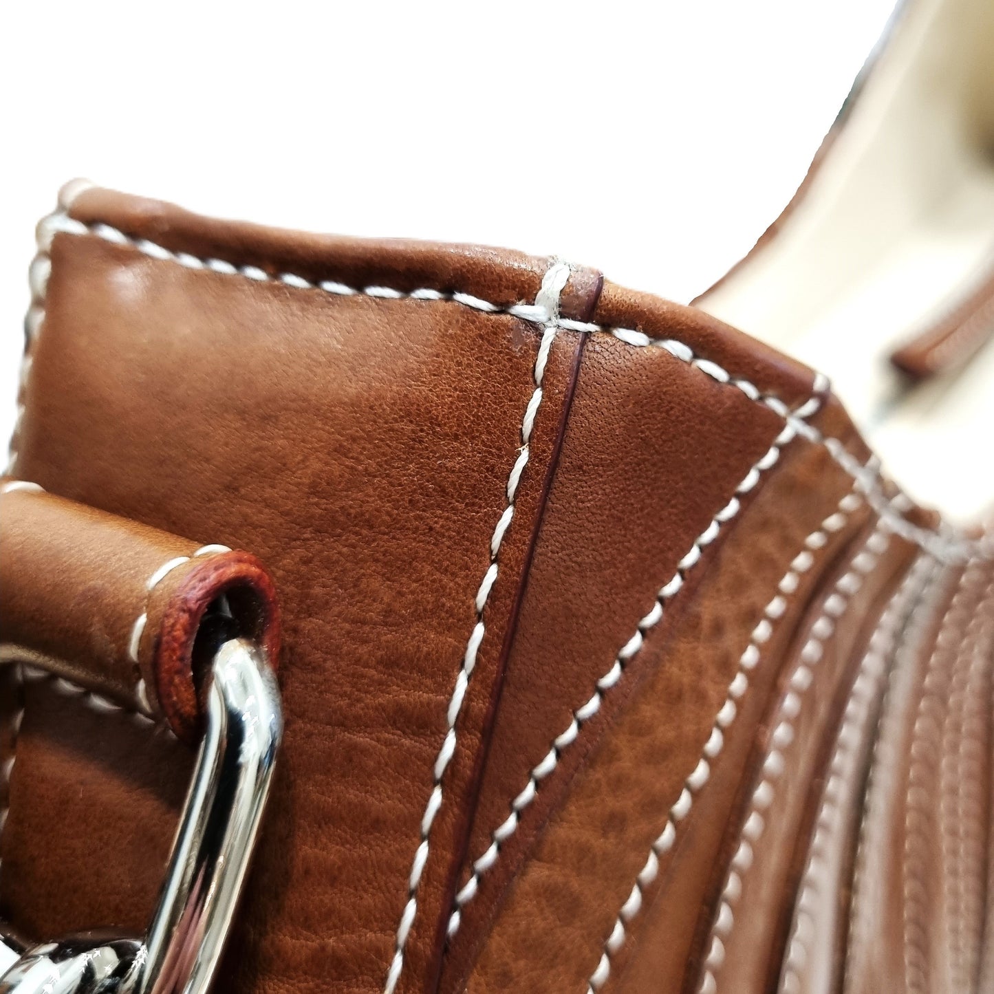 LANGER Women's Leather Cross Body Bag
