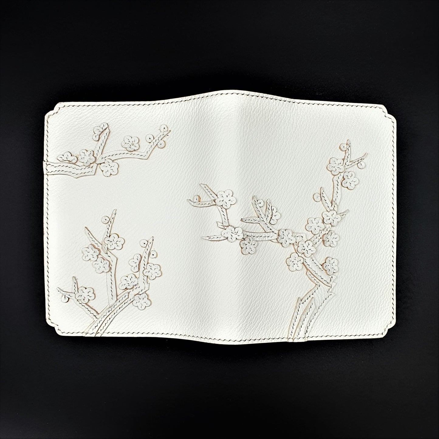 Studio Arkademie MING DH PLUM BLOSSOM A5 Portrait Notebook Sleeve, White