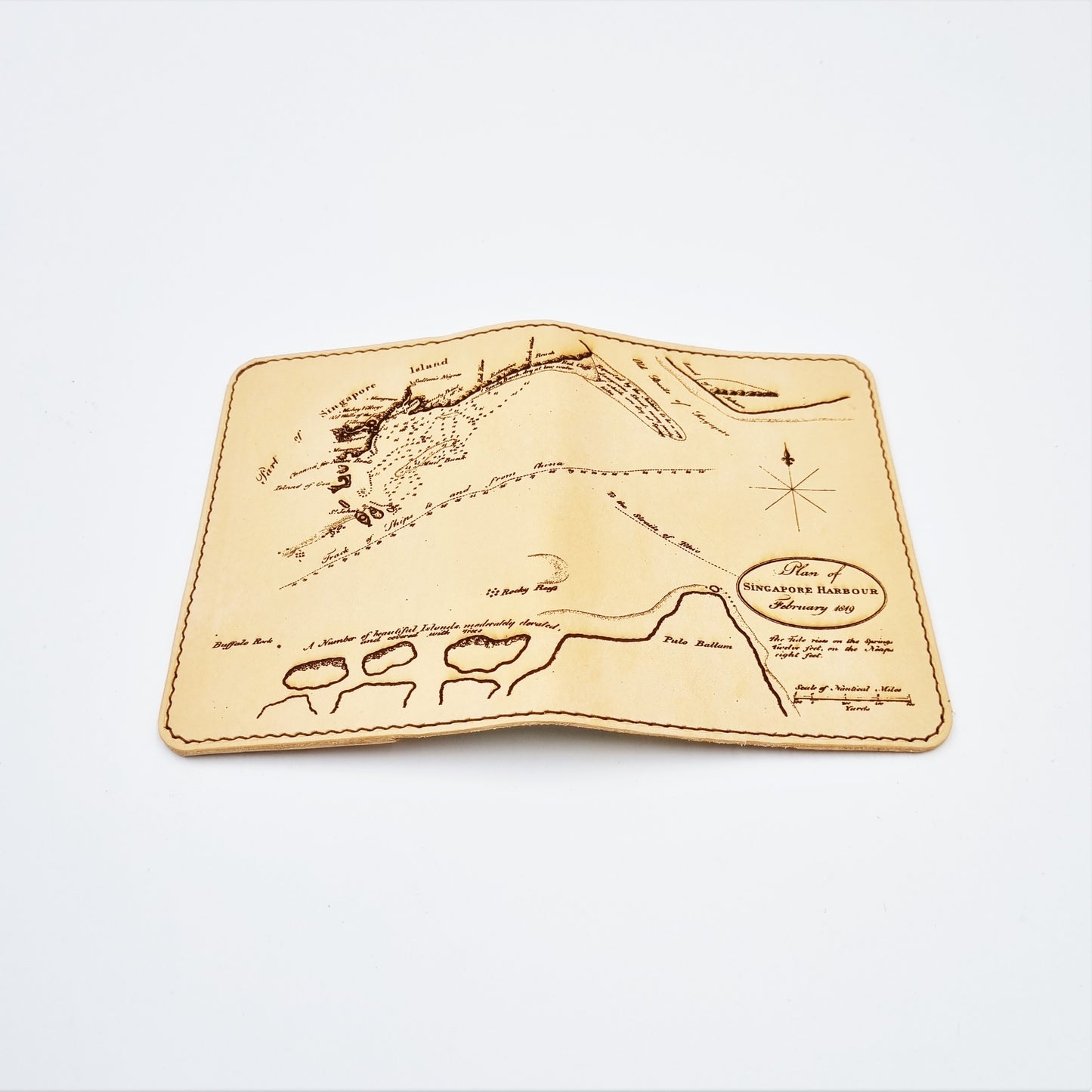 RAFFLES 1819 Leather Passport Cover ( SG Bicentennial Collection )