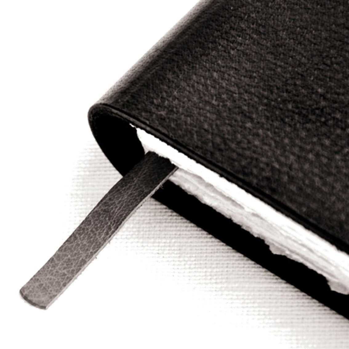 HERITAGE A6-P Leather Archival Grade Artist's Sketchbook