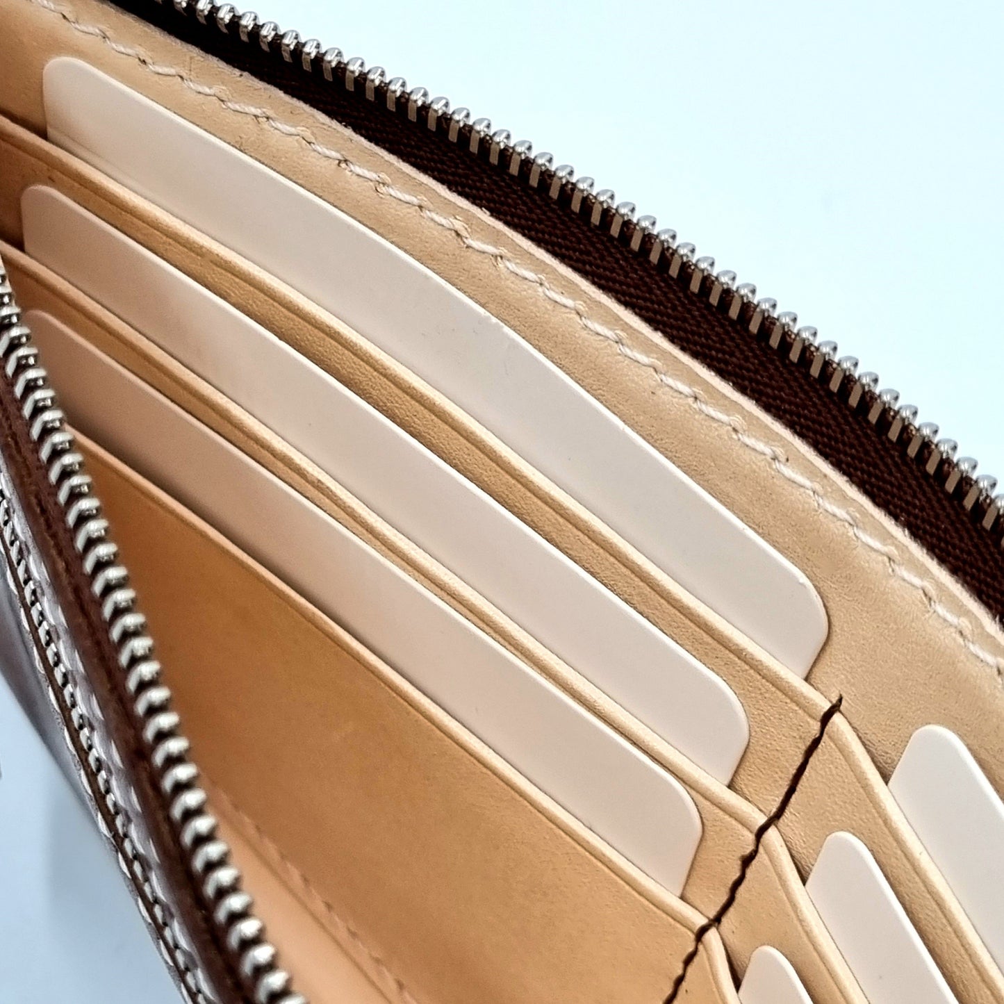 ARKADEMIE VOLANATO Wristlet Wallet, Brown