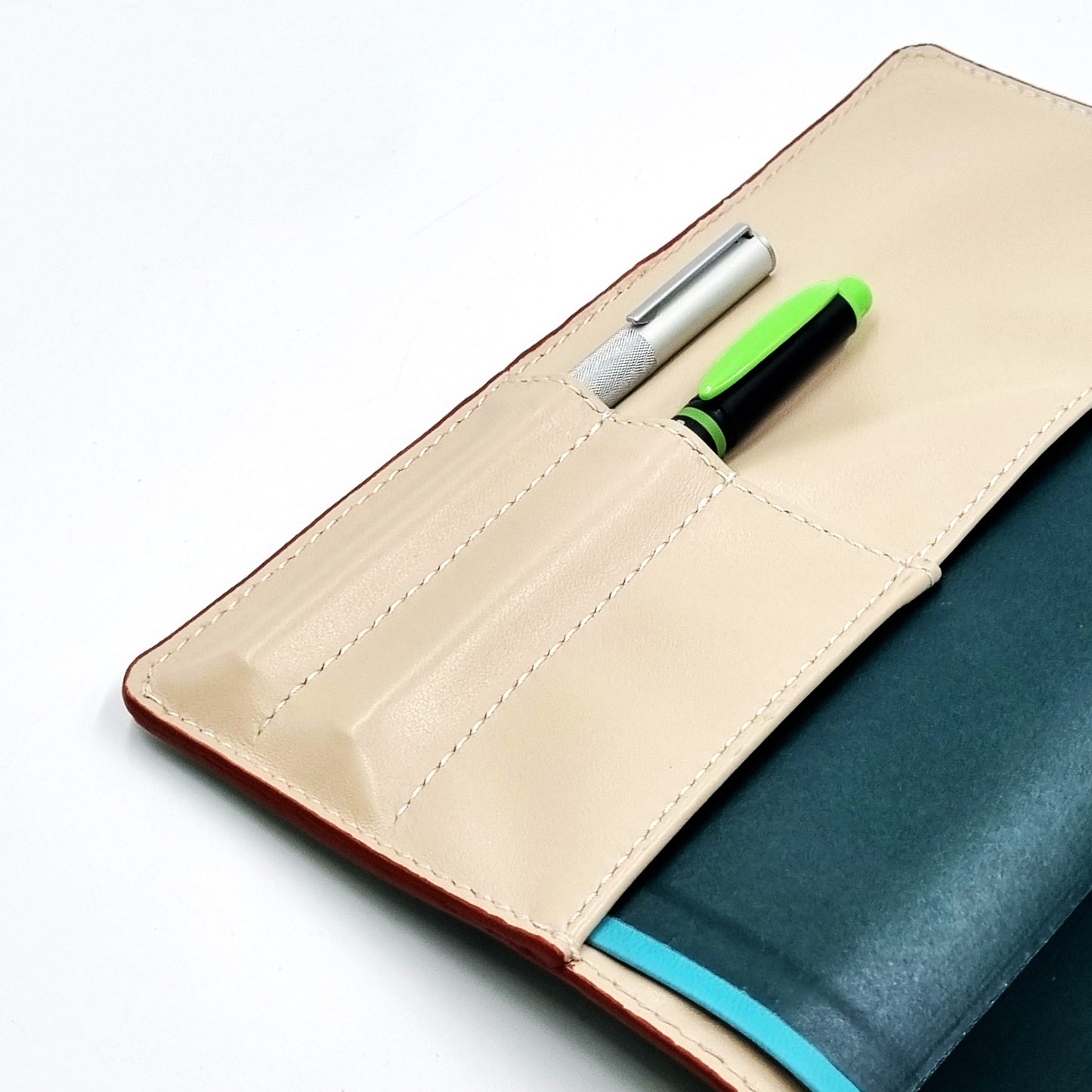 NERIAH SULLY A5-P Leather Bible Cover