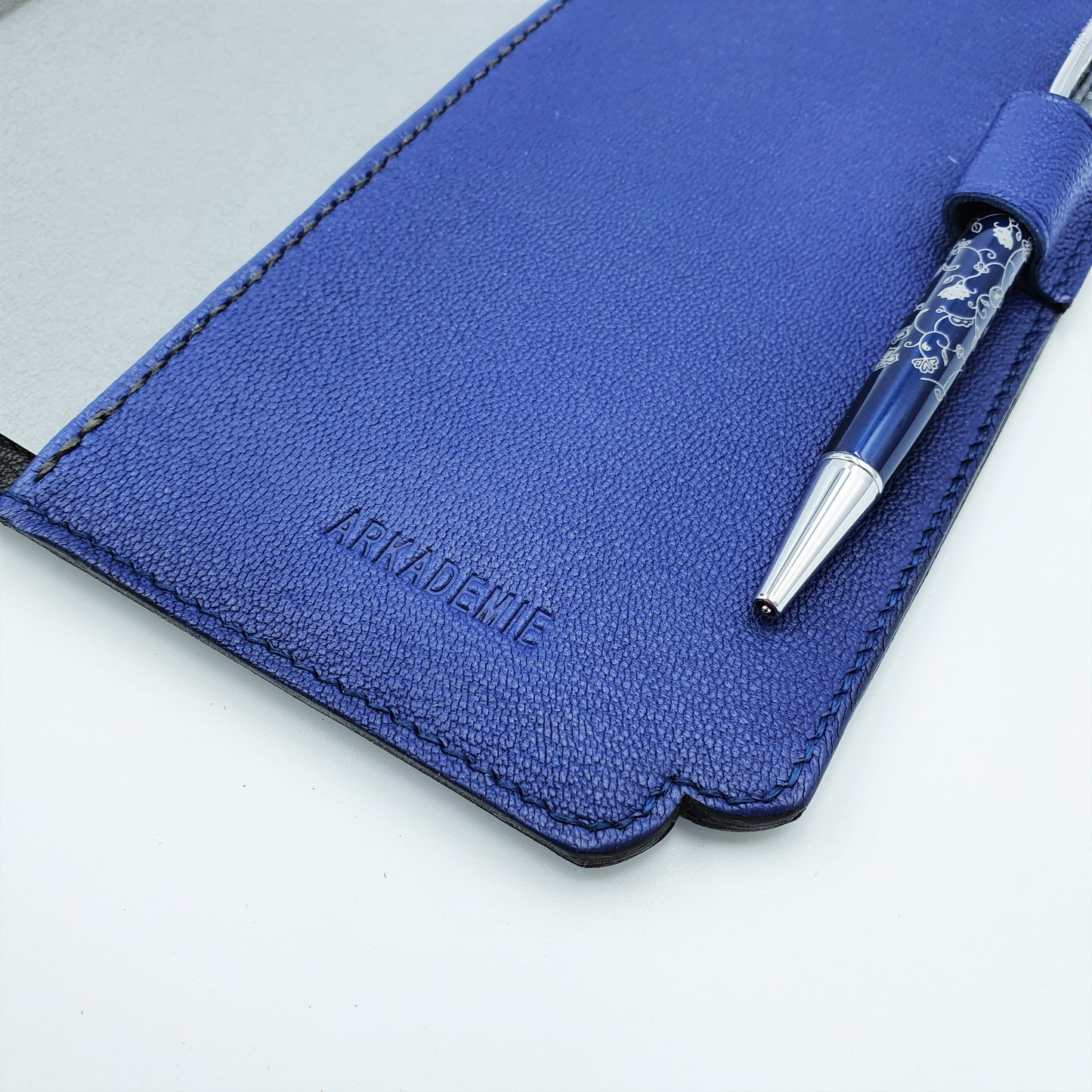 Studio Arkademie MING TEN PEONIES A5 Portrait Notebook Sleeve, Blue & White